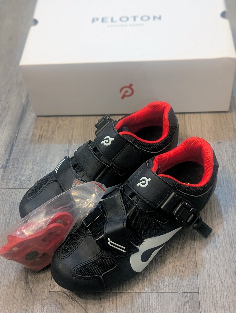 Peloton Unisex  Black & Red Cycling Sneakers with Clip Compatibility NIB